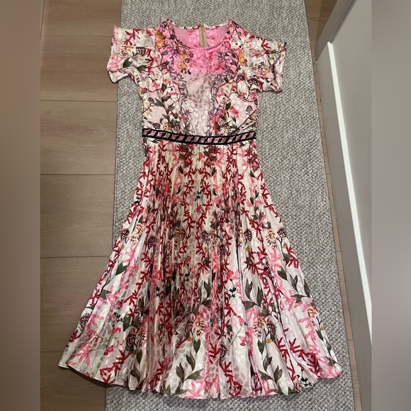 SALONI Fleur E Pink and Cream Floral pleated Dress - Picture 1 of 16
